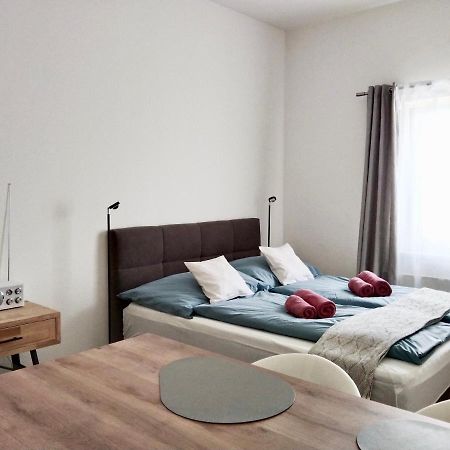 Air-Conditioned, Quiet Apartment - Center Of Sankt Poelten - Smart Tv エクステリア 写真
