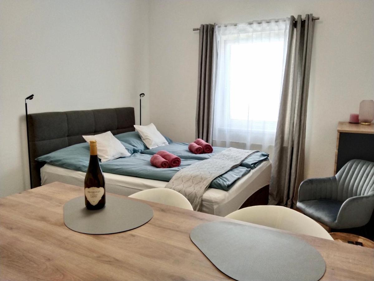 Air-Conditioned, Quiet Apartment - Center Of Sankt Poelten - Smart Tv エクステリア 写真